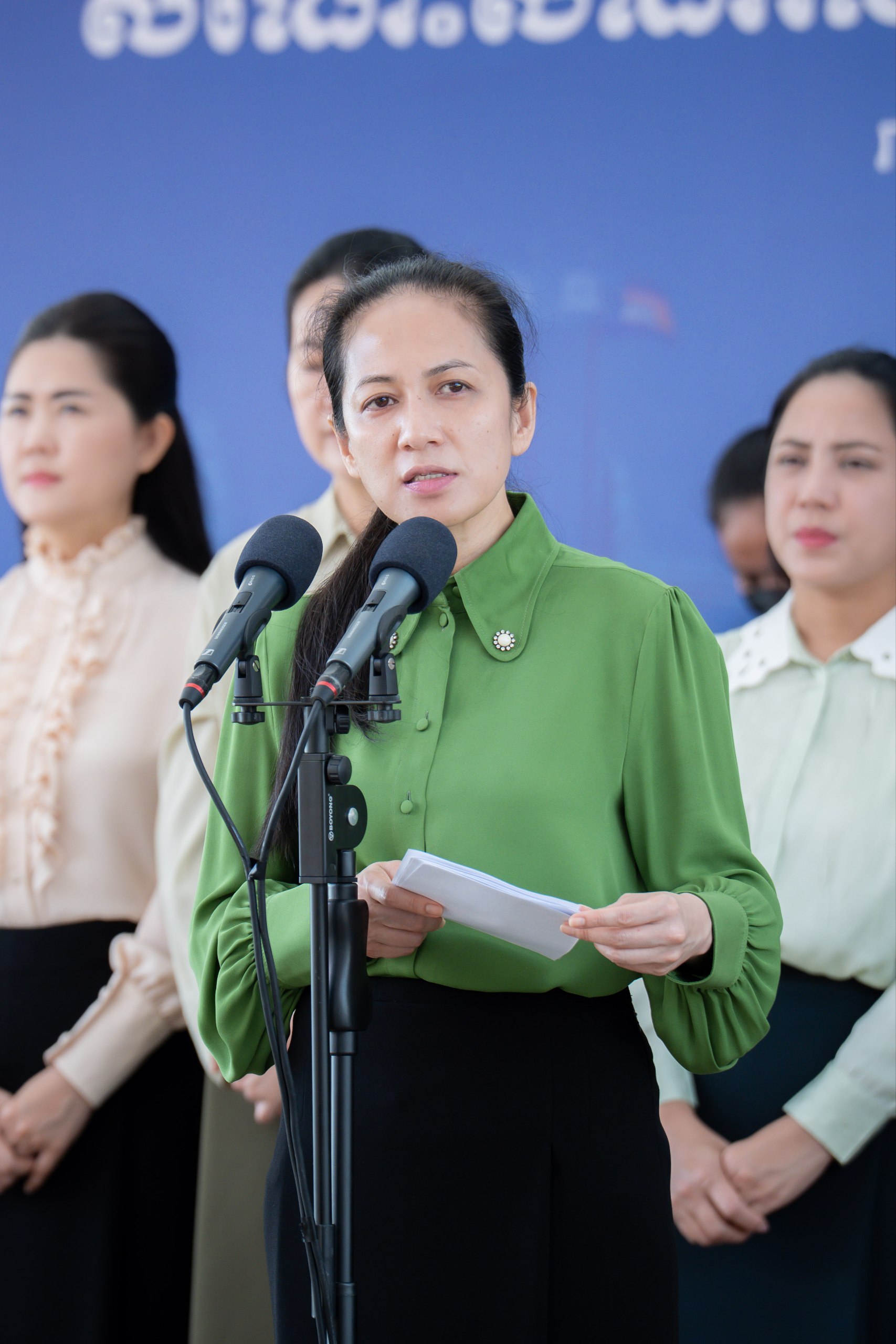 រាជរដ្ឋាភិបាលកម្ពុជាយកចិត្តទុកដាក់គ្រប់ជ្រុងជ្រោយជូនដល់វីរកងទ័ពព្រមទាំងក្រុមគ្រួសារ !!!!!